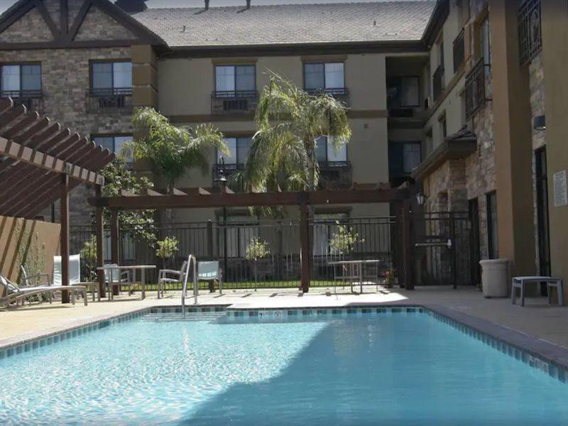 Springhill Suites Temecula Valley Wine Country Exterior photo